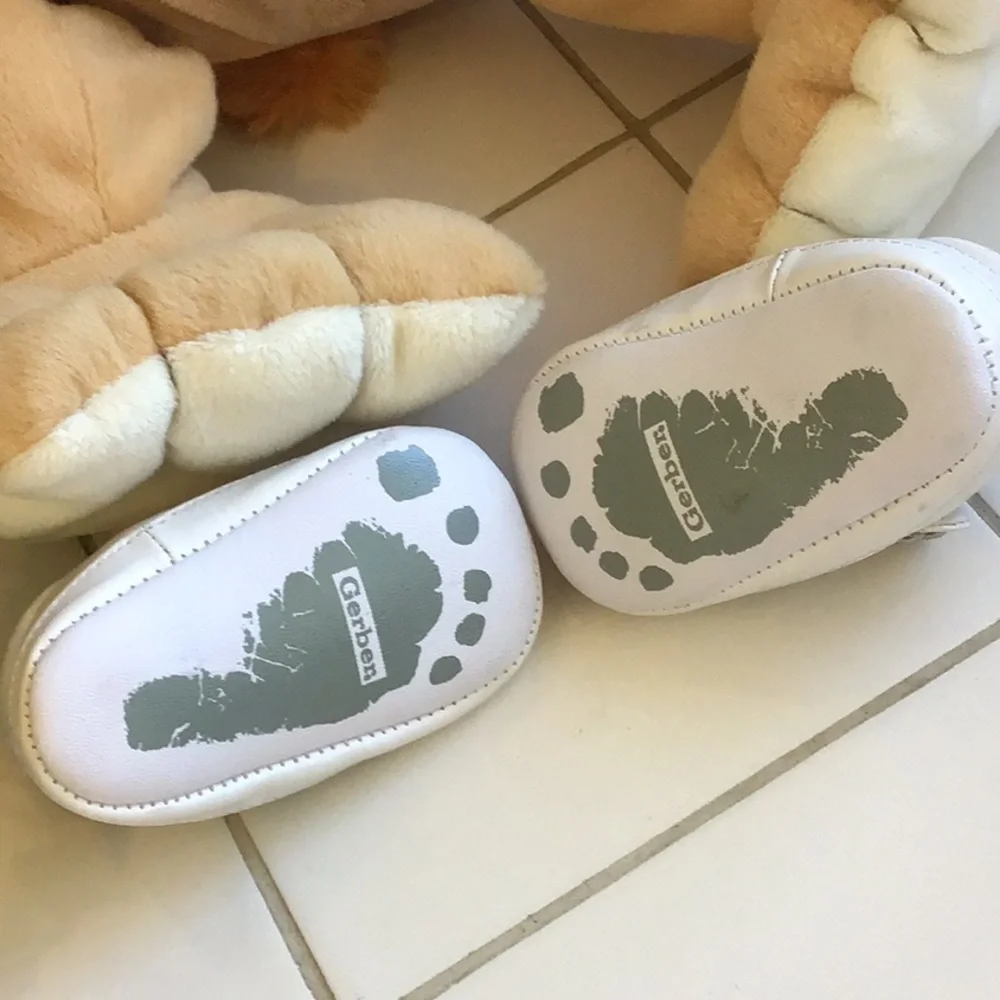 ‘Gerber’ Adorable Girl Baby Shoes - Picture 6 of 7